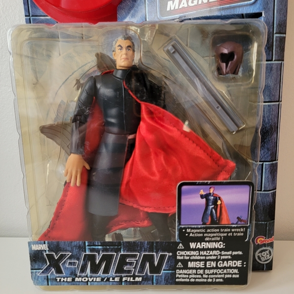 *SOLD* Vintage 2000 X-Men: The Movie Ian Mckellen as Magneto action figure - Picture 3 of 4
